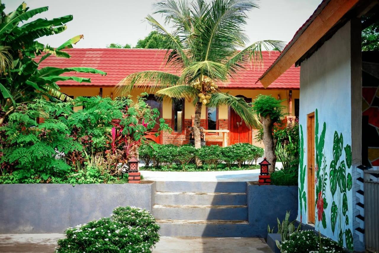 Отель Eco Moringa Garden Баньюведанг Экстерьер фото